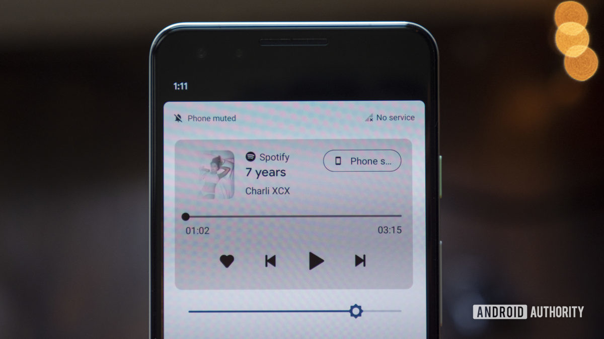 android 11 beta media playback controls notification shade close up pixel 3