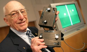 The late Ralph Baer and his prototype of the first games console in 2009.
