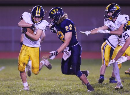 Hillsdale vs Columbia Central in high school football