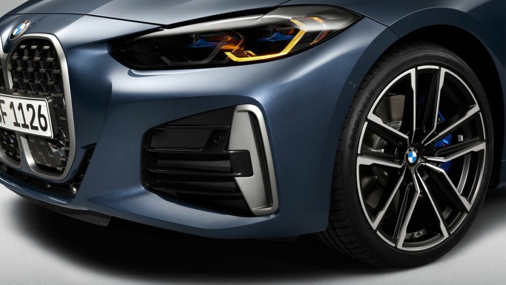 Watch A Pro Car Designer Attempt To Rationalize The 2020 BMW 4 Series