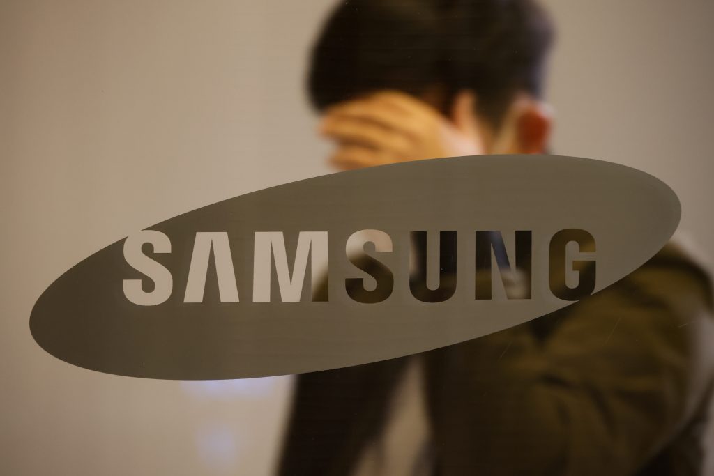 Dex ... the Samsung platform turns a mobile phone into a home computer