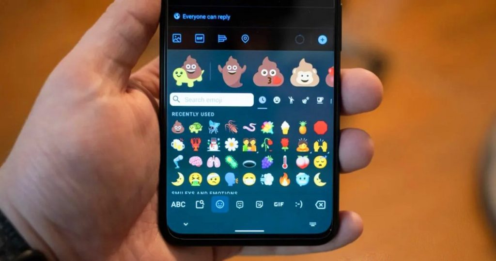 Crazy emoji combinations to do on the Google keyboard