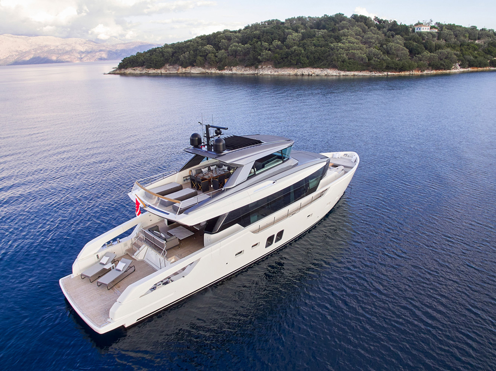 A luxury holiday in the Mediterranean with the new Sanlorenzo SX76