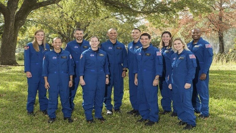 Among them there are two Emiratis .. "NASA" chooses 10 new astronauts