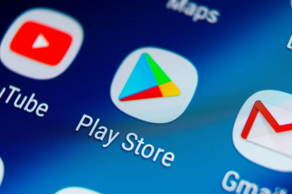 Play Store: Google blocked around 190,000 developer accounts in 2021