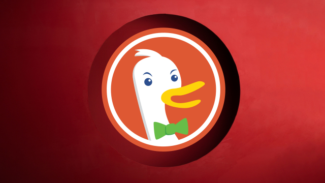 DuckDuckGo Disappoints Users: Trackers in Search