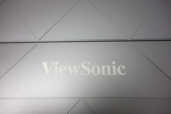 ...and the back of the ViewSonic VX1755