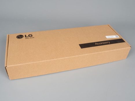 Box for LG 32GQ950-B accessories