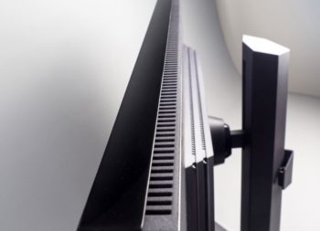 Top ventilation slots on the monitor housing