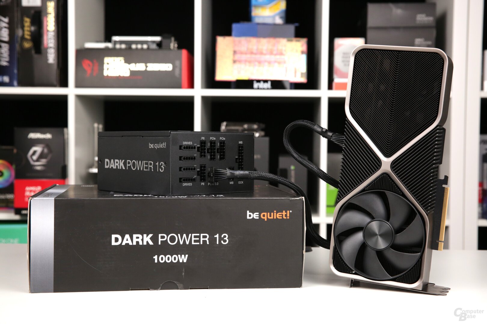 The RTX 4090 in a pre-production model from be quiet!  Dark Power 13, which is based on ATX 3.0 and offers 12VHPWR with up to 600 watts