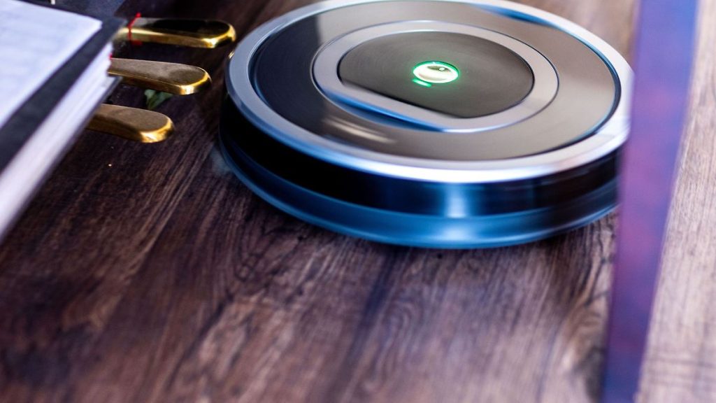Product test for robot vacuum cleaners and floor scrubbers