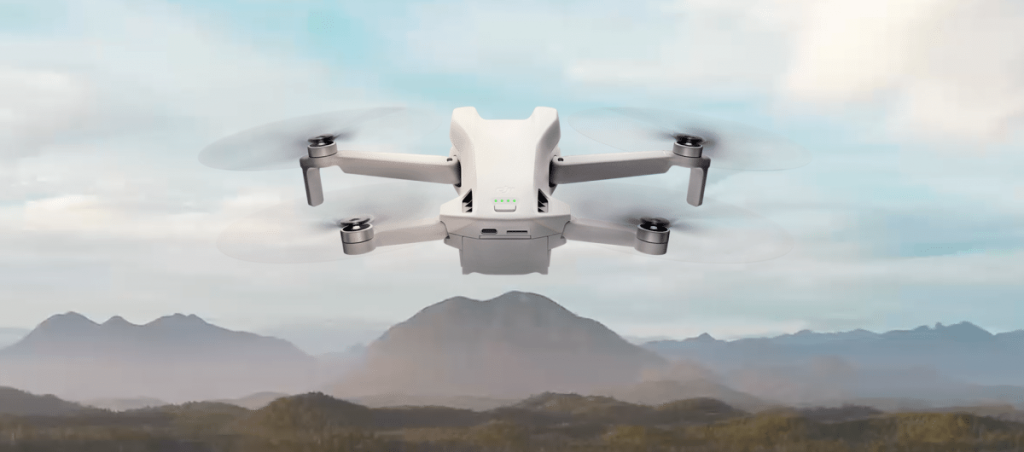 DJI Mini 3: the 248-gram drone that records portrait videos